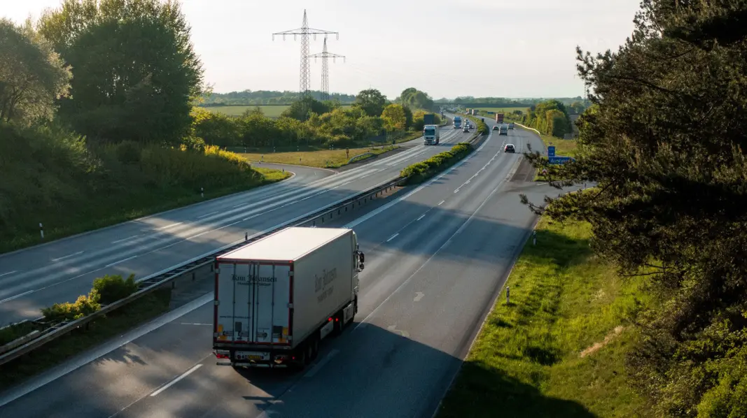 IKKE ALLE VIL HIT: 34 prosent av det spurte synes det virker for utfordrende å ta med seg elbilen til Tyskland. IKKE ALLE VIL HIT: 34 prosent av det spurte synes det virker for utfordrende å ta med seg elbilen til Tyskland.
