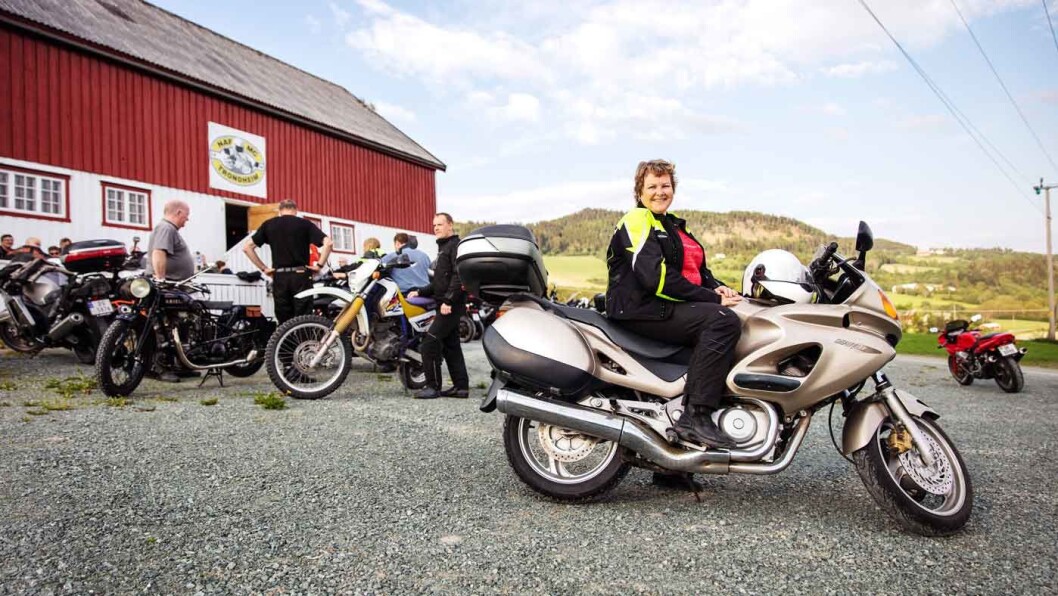 BRENNER FOR MC: Bente-Irene Finseth har kjørt MC i 16 år, og NAF MC Trondheim er klubben i hennes hjerte. Foto: Geir Mogen BRENNER FOR MC: Bente-Irene Finseth har kjørt MC i 16 år, og NAF MC Trondheim er klubben i hennes hjerte. Foto: Geir Mogen