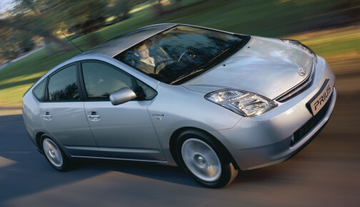 Toyota høster kraftig kritikk for elbilmotstand