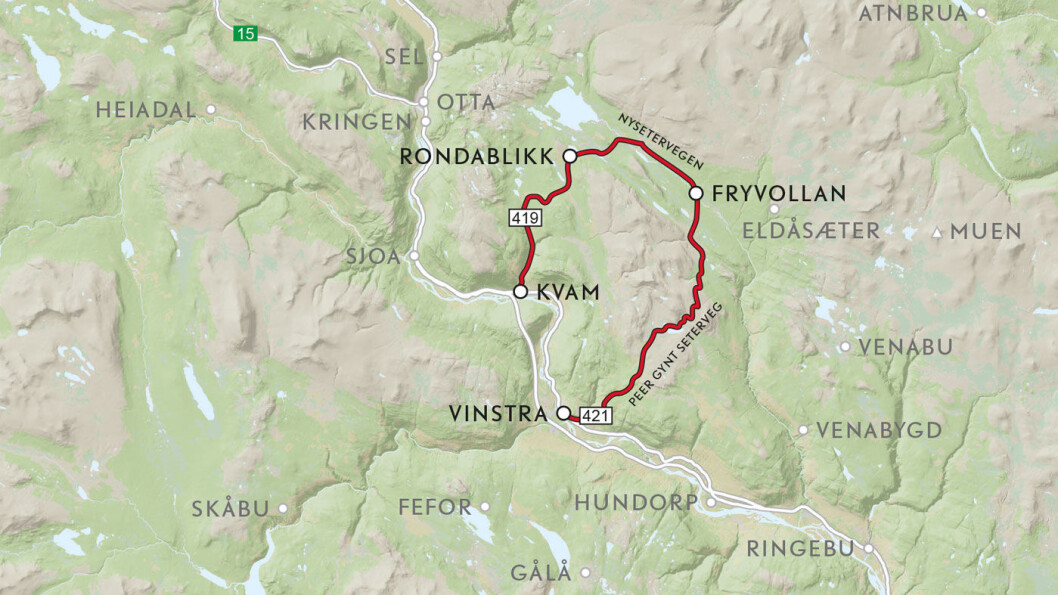 VEIFAKTA: På Vinstrasida, opp Sødorpbygda, kjører vi på FV421. Bomvei innover fjellet er ikke nummerert. Fra Rondablikk til Kvam følger vi FV419. Strekningen er ca. 50 km og kjøretiden er 1 time og 20 minutter ifølge NAF Ruteplanlegger. VEIFAKTA: På Vinstrasida, opp Sødorpbygda, kjører vi på FV421. Bomvei innover fjellet er ikke nummerert. Fra Rondablikk til Kvam følger vi FV419. Strekningen er ca. 50 km og kjøretiden er 1 time og 20 minutter ifølge NAF Ruteplanlegger.