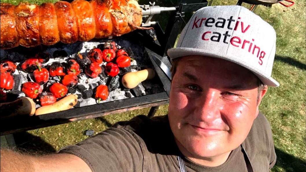 TROR PÅ BEDRING: Tommy Østhagen er kokk og pølsemaker. TROR PÅ BEDRING: Tommy Østhagen er kokk og pølsemaker.