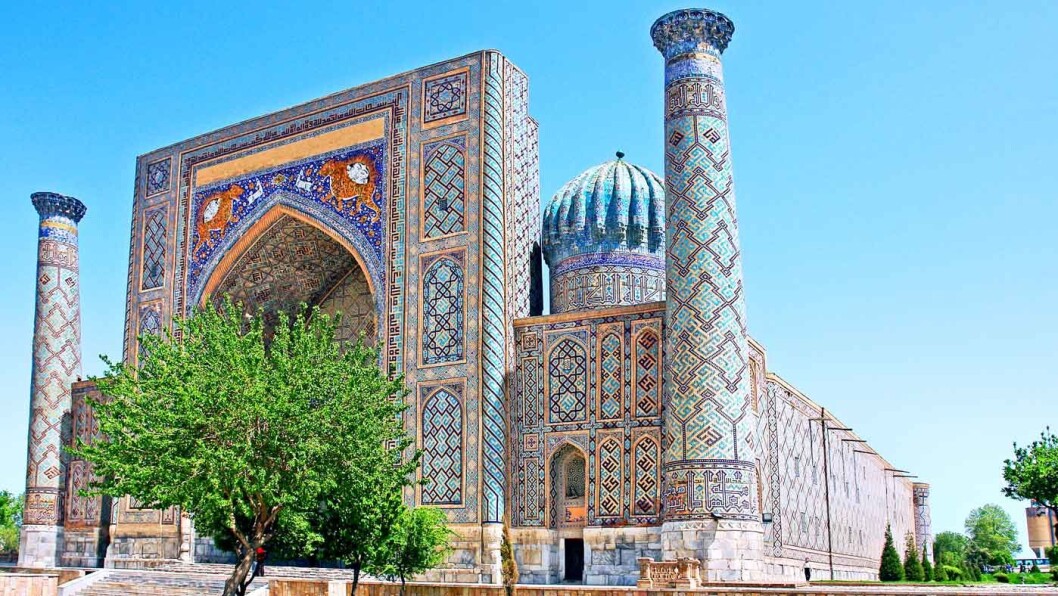 BLENDENDE VAKKER: Registan-plassen i Samarkand. BLENDENDE VAKKER: Registan-plassen i Samarkand.