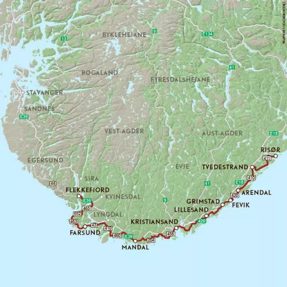 VEIFAKTA: Denne ruta følger en lang rekke mindre fylkesveier ytterst mot kysten mellom Risør og Flekkefjord i Aust og Vest-Agder. Strekningen uten avstikkere er ca. 400 km og netto kjøretid er ca. 8 timer og 20 minutter ifølge NAF Ruteplanlegger.