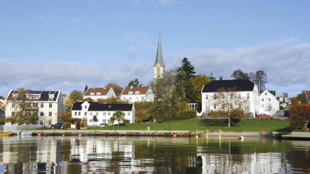YRENDE SOMMERLIV: Den idylliske, vesle byen Lillesand bør du også svinge innom på turen langs Sørlandskysten. © Foto: Per Roger Lauritzen YRENDE SOMMERLIV: Den idylliske, vesle byen Lillesand bør du også svinge innom på turen langs Sørlandskysten. © Foto: Per Roger Lauritzen