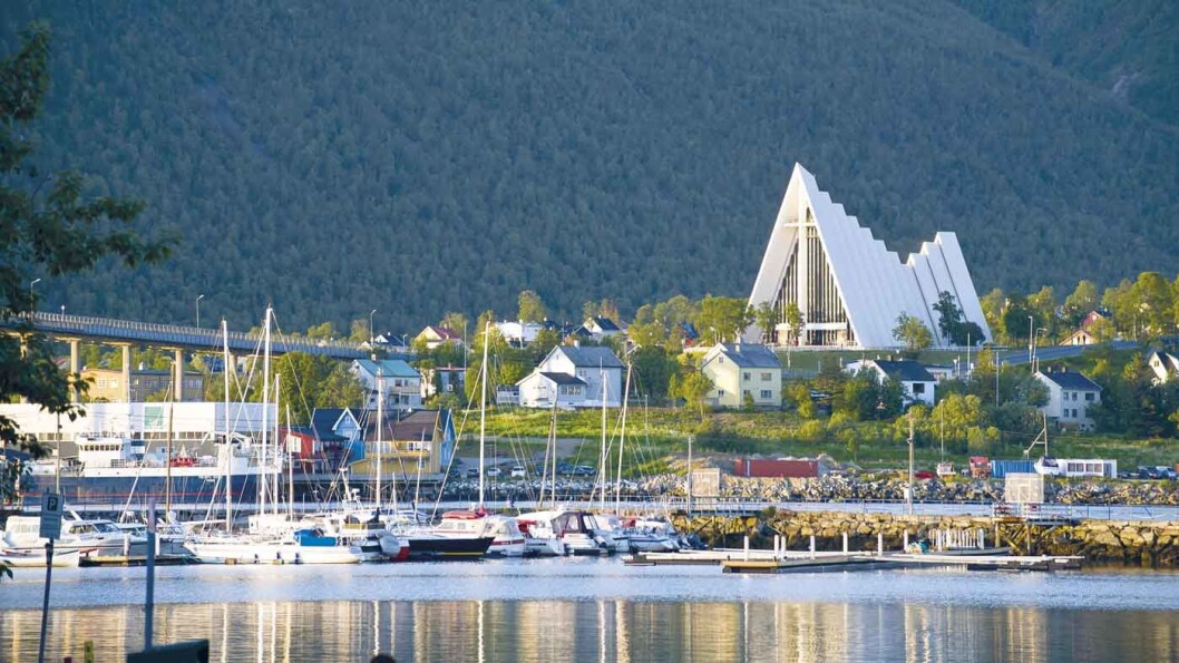 ISHAVSKATEDRALEN: Tromsdalen kirke er et landemerke i Tromsø. Foto: CH - Visitnorway.com ISHAVSKATEDRALEN: Tromsdalen kirke er et landemerke i Tromsø. Foto: CH - Visitnorway.com