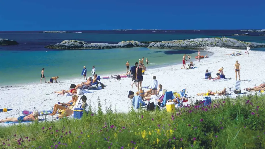 IDYLL: Åkrasanden består av flere små sandstrender. Foto: Willy Haraldsen IDYLL: Åkrasanden består av flere små sandstrender. Foto: Willy Haraldsen