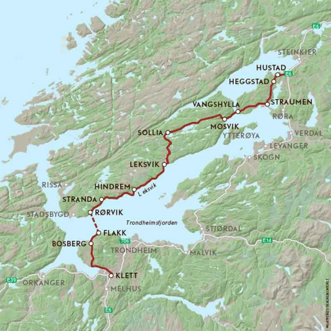 VEIFAKTA: Denne ruta starter fra E6 i Klett sør for Trondheim og følger FV707 til Flakk. Etter en fergetur over Trondheimsfjorden til Rørvika i Rissa fortsetter turen nordøstover i Nord-Trøndelag på FV715 og FV755 gjennom Leksvik og Inderøy kommuner til Straumen. Derfra følges FV761 til E6 i Steinkjer. Strekningen mellom Trondheim og Steinkjer langs denne ruta er ca. 143 km og kjøretiden er 3 timer, ikke inkludert fergeturen ifølge NAF Ruteplanlegger. VEIFAKTA: Denne ruta starter fra E6 i Klett sør for Trondheim og følger FV707 til Flakk. Etter en fergetur over Trondheimsfjorden til Rørvika i Rissa fortsetter turen nordøstover i Nord-Trøndelag på FV715 og FV755 gjennom Leksvik og Inderøy kommuner til Straumen. Derfra følges FV761 til E6 i Steinkjer. Strekningen mellom Trondheim og Steinkjer langs denne ruta er ca. 143 km og kjøretiden er 3 timer, ikke inkludert fergeturen ifølge NAF Ruteplanlegger.