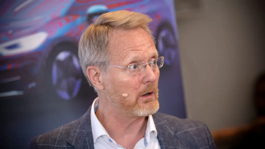 FRONT MOT FRONT: – Vi ser en polarisering mellom eiere av forskjellige drivlinjer og mellom by og land. Konfliktnivået har økt, sier seniorrådgiver Anders Hovde i Kantar. Foto: Tomm W. Christiansen FRONT MOT FRONT: – Vi ser en polarisering mellom eiere av forskjellige drivlinjer og mellom by og land. Konfliktnivået har økt, sier seniorrådgiver Anders Hovde i Kantar. Foto: Tomm W. Christiansen