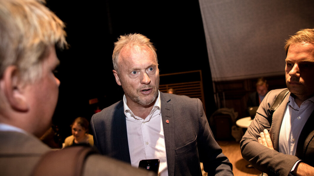 BOMPENGEVENN: – Jeg er bekymret for å endre et system som fungerer. Bompenger skal både finansiere og regulere trafikken, sier Oslos byrådsleder Raymond Johansen. Foto: Tomm W. Christiansen BOMPENGEVENN: – Jeg er bekymret for å endre et system som fungerer. Bompenger skal både finansiere og regulere trafikken, sier Oslos byrådsleder Raymond Johansen. Foto: Tomm W. Christiansen