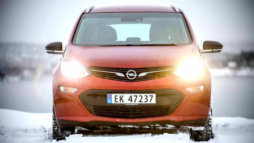 OPPTUR: Opel Ampera-e kan, etter mange frustrerende år, omsider leveres umiddelbart – og til en ganske konkurransedyktig pris. Foto: Tomm W. Christiansen