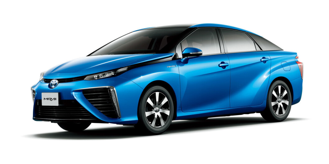 SLIPPER UT VANN: Hydrogenbilen Mirai. SLIPPER UT VANN: Hydrogenbilen Mirai.