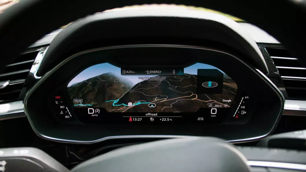 NYT UTSIKTEN: «Virtuell cockpit», et av Audis mange tilvalg.