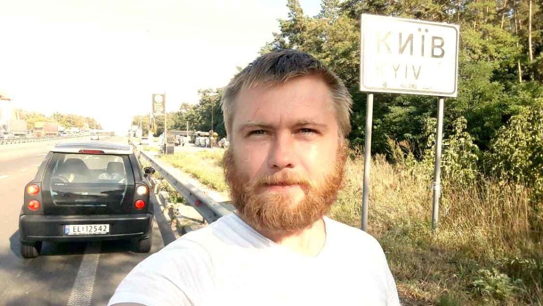 ENDELIG FREMME: Vel hjemme i Kiev skal Sviatoslav Kozlov bruke Think'en på jobb. ENDELIG FREMME: Vel hjemme i Kiev skal Sviatoslav Kozlov bruke Think'en på jobb.