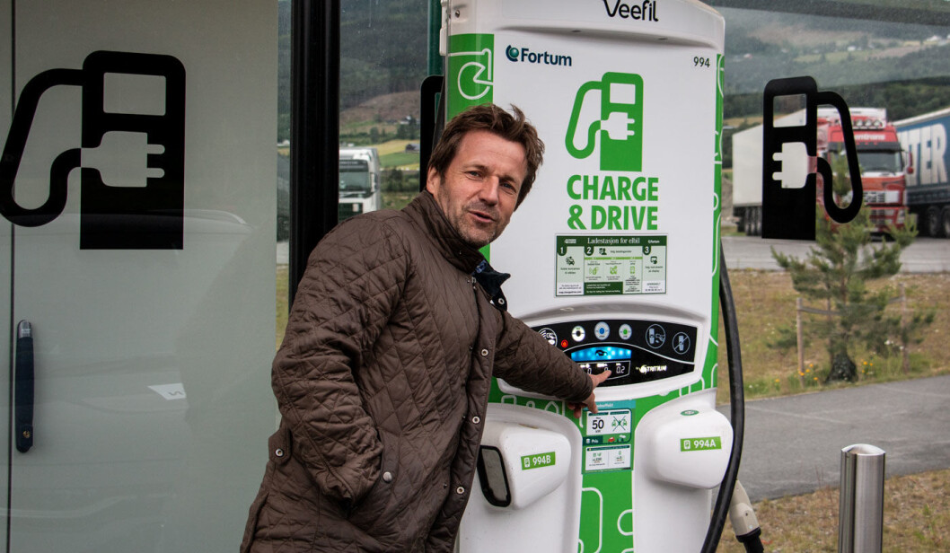 <b>IKKE SÅ LETT:</b> Å hurtiglade så rimelig og effektivt som mulig er slett ikke noen enkel jobb. Men Motors bilekspert Øivind A. Monn-Iversen og de andre som deltok på vår store lade- og rekkeviddetest, har fått erfaringer å dele. <b>IKKE SÅ LETT:</b> Å hurtiglade så rimelig og effektivt som mulig er slett ikke noen enkel jobb. Men Motors bilekspert Øivind A. Monn-Iversen og de andre som deltok på vår store lade- og rekkeviddetest, har fått erfaringer å dele.