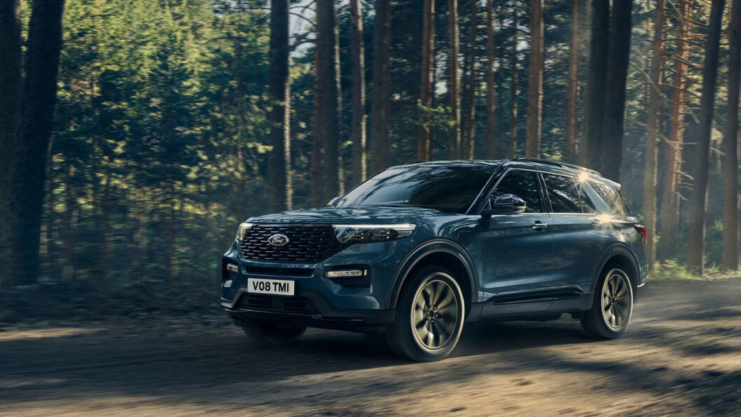 AMERIKANSK STOLTHET: Ford Explorer er USAs mest solgte SUV. Over nyttår kommer den på norske veier som ladbar hybrid med 40 kilometers rekkevidde. Foto: Ford AMERIKANSK STOLTHET: Ford Explorer er USAs mest solgte SUV. Over nyttår kommer den på norske veier som ladbar hybrid med 40 kilometers rekkevidde. Foto: Ford