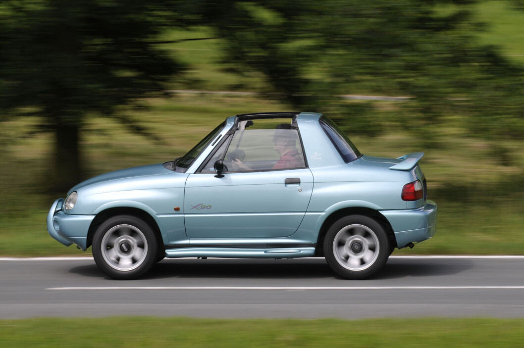 Suzuki X90 var stort sett ikke brukbar til noen ting, siden et reservehjul fylte så å si hele bagasjerommet. Etter bare to år stoppet Suzuki produksjonen. Foto: Suzuki Suzuki X90 var stort sett ikke brukbar til noen ting, siden et reservehjul fylte så å si hele bagasjerommet. Etter bare to år stoppet Suzuki produksjonen. Foto: Suzuki