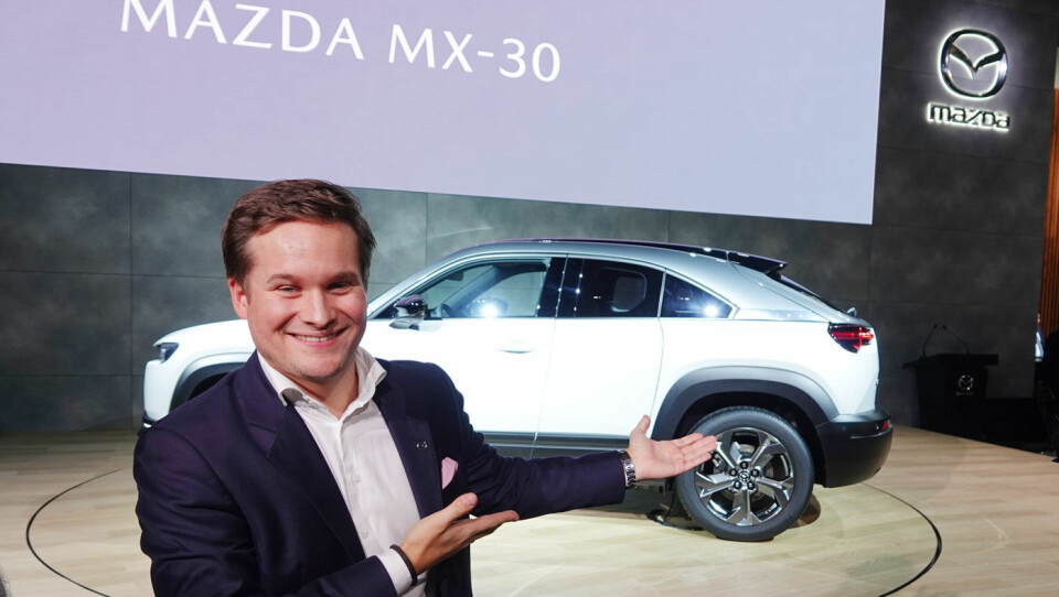 ENDELIG ET MAZDA-GLIS: Med elbildebutanten MX-30 har Mazda og kommunikasjonsjef Petter Chr. Grüner Brinch omsider en modell som kan appellere til norske kjøpere. Foto: Peter Raaum