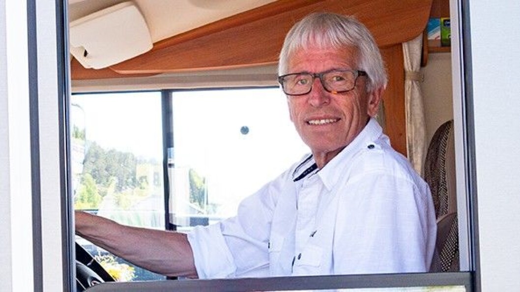 VEI BILEN: Knut Randem er redaktør for Bobilverden, nettstedet for alle bobileiere. Han råder kunder til å kontrollveie bobilen før kjøp. Foto: Bobilverden VEI BILEN: Knut Randem er redaktør for Bobilverden, nettstedet for alle bobileiere. Han råder kunder til å kontrollveie bobilen før kjøp. Foto: Bobilverden