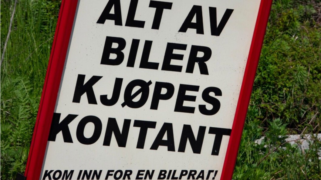 KONTANT: Bruktbilselgeren kjøpte og solgte bruktbilene kontant. Nå er han dømt. Foto: Geir Olsen KONTANT: Bruktbilselgeren kjøpte og solgte bruktbilene kontant. Nå er han dømt. Foto: Geir Olsen