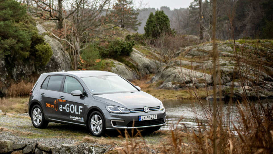 TAR UT KONTAKTEN: VW e-Golf ble så sent som for et år siden kåret til de beste nybilkjøpet av Motor, og er for tiden Norges nest mest solgte bil. Men nå stanser produksjonen.