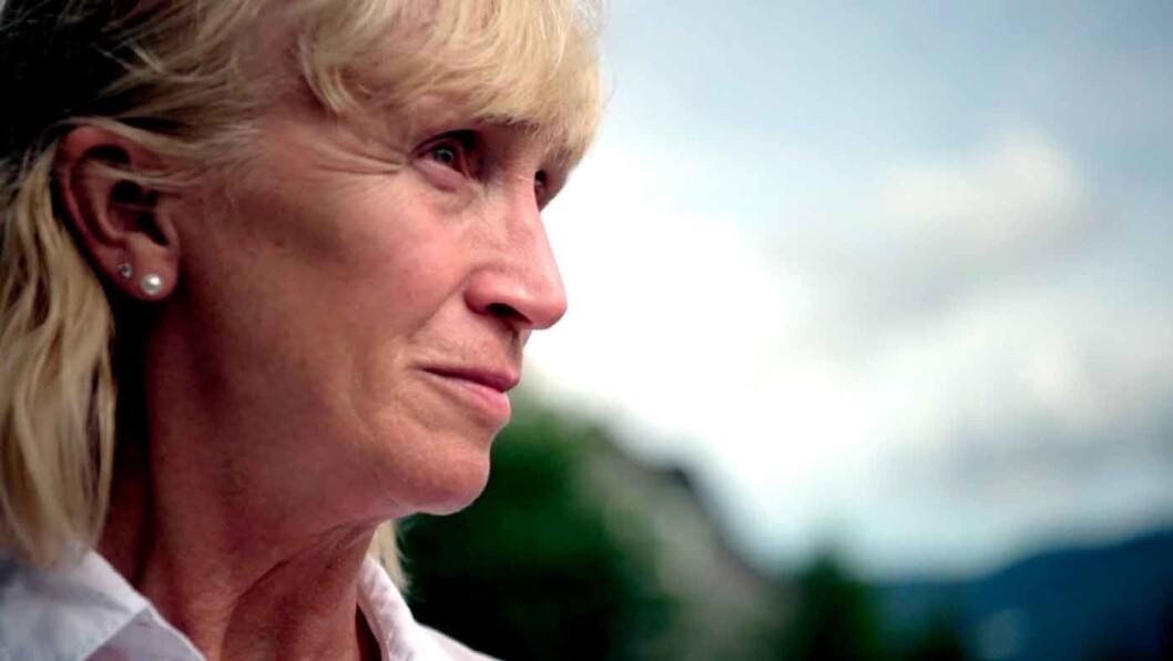 I SISTE LITEN: Det var bare flaks at jeg traff gassen og ikke bremsen – og at vi var like foran tunnelåpningen da raset gikk, sier Karin Lidsheim. Foto: Benjamin Ward (fra film for NAF) I SISTE LITEN: Det var bare flaks at jeg traff gassen og ikke bremsen – og at vi var like foran tunnelåpningen da raset gikk, sier Karin Lidsheim. Foto: Benjamin Ward (fra film for NAF)