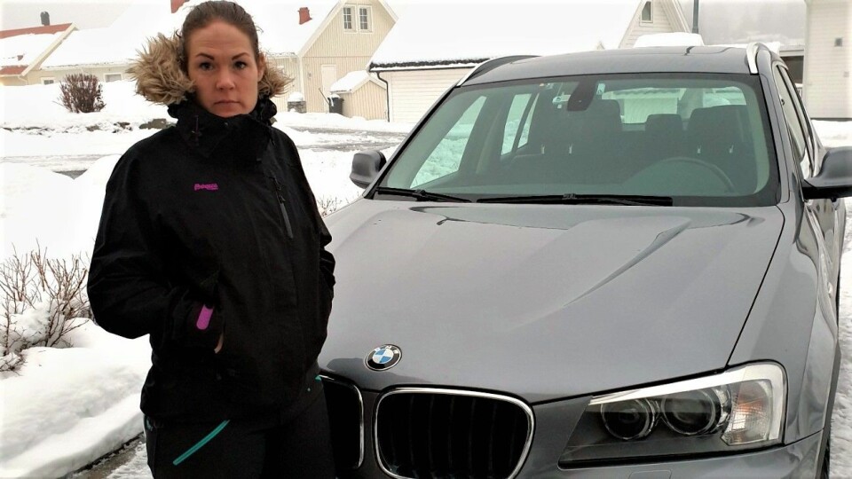 UHELDIG: Marita Thomassen rettet det hun mener er rettmessige krav mot bruktbilfirmaet hun kjøpte denne BMWen fra. Plutselig ble bruktbilfirmaet lagt ned. Foto: Privat