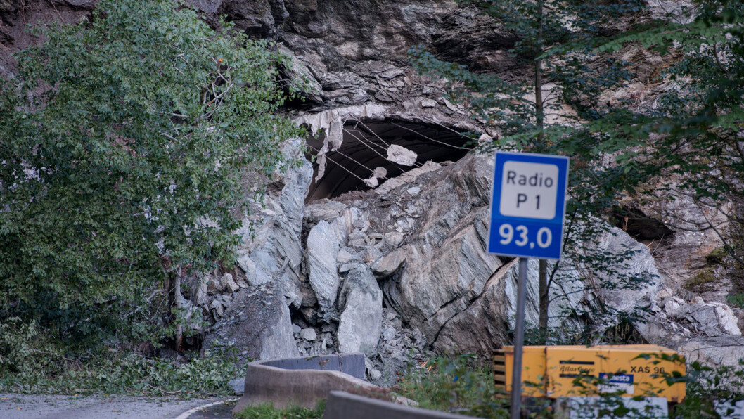 STENGT: I 2013 knuste et ras veien mellom Nordheimsund og Kvamskogen. Den var stengt i over ett år etter dette raset. Foto: Remi Bøe Presttun / NTB scanpix STENGT: I 2013 knuste et ras veien mellom Nordheimsund og Kvamskogen. Den var stengt i over ett år etter dette raset. Foto: Remi Bøe Presttun / NTB scanpix