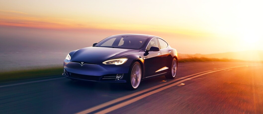 MONSTER-STERK: Med den nye, store batteripakken bruker Tesla Model S 2,7 sekunder fra 0-100 km/t og får en rekkevidde (ifølge Tesla) på 610 kilometer. Foto: Produsenten MONSTER-STERK: Med den nye, store batteripakken bruker Tesla Model S 2,7 sekunder fra 0-100 km/t og får en rekkevidde (ifølge Tesla) på 610 kilometer. Foto: Produsenten