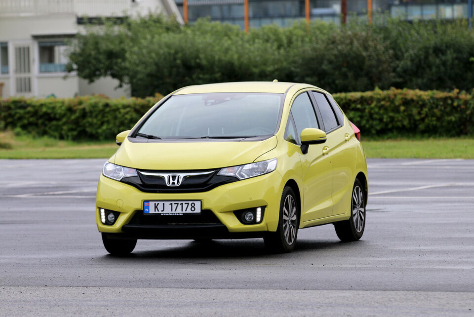 SUPER-PRAKTISK: En mer praktisk småbil enn Honda Jazz finnes ikke i dag. Foto: Andreas Handeland