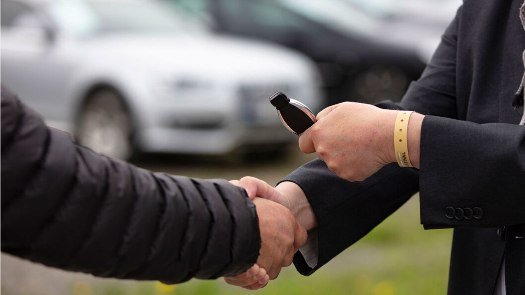 AVTALE: Bruktbilfirmaet mente de hadde funnet en rekke feil på bilen som den private selgeren ikke hadde informert om, men fikk ikke medhold. Foto: Geir Olsen AVTALE: Bruktbilfirmaet mente de hadde funnet en rekke feil på bilen som den private selgeren ikke hadde informert om, men fikk ikke medhold. Foto: Geir Olsen