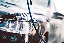 Nye lys på biler tvinger deg til å vaske oftere