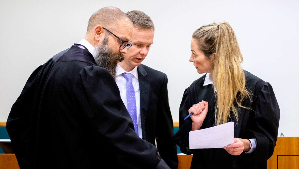 PÅSTAND: Aktorene Bernt Olav Bryge (t.v.) og Hans Olav Røyr mener klienten til advokat Ida Andenæs skal fengsles i fire år og fem måneder. Foto: Tomm W. Christiansen
