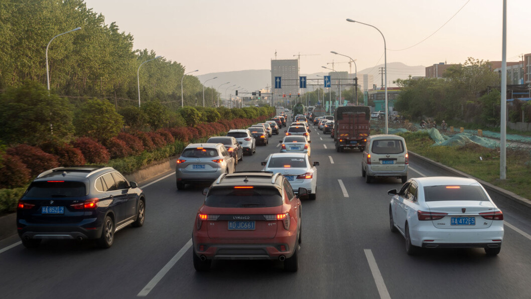 BILSTORMAKT: Biler flest lages i Kina og fyller veiene i ettermiddagstrafikken som her i Nanjing. BILSTORMAKT: Biler flest lages i Kina og fyller veiene i ettermiddagstrafikken som her i Nanjing.