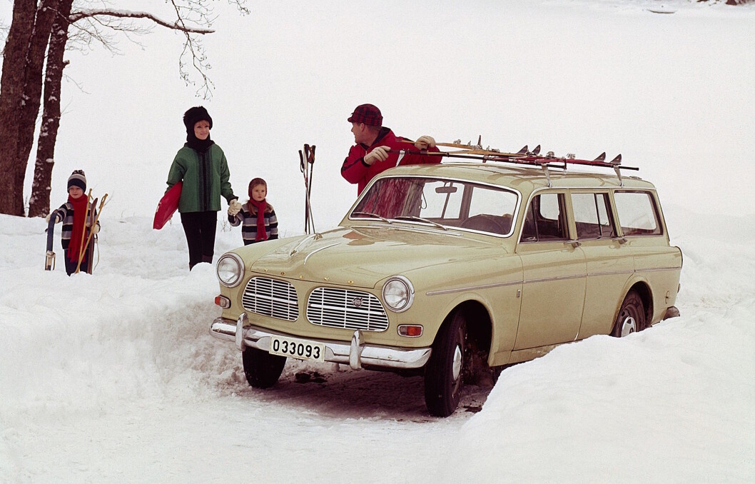 NORSK SUKSESS: Volvo Amazon ble designet av nordmannen Jan Wilsgaard og ble en stor suksess også i Norge utover 60-tallet. Foto: Produsenten NORSK SUKSESS: Volvo Amazon ble designet av nordmannen Jan Wilsgaard og ble en stor suksess også i Norge utover 60-tallet. Foto: Produsenten