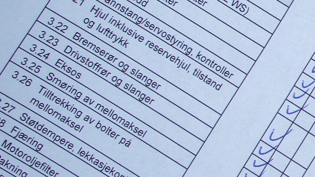 KONTROLLERT: Verkstedet mente både bremsene - og reservehjulet - var i orden, ifølge serviceskjemaet. KONTROLLERT: Verkstedet mente både bremsene - og reservehjulet - var i orden, ifølge serviceskjemaet.