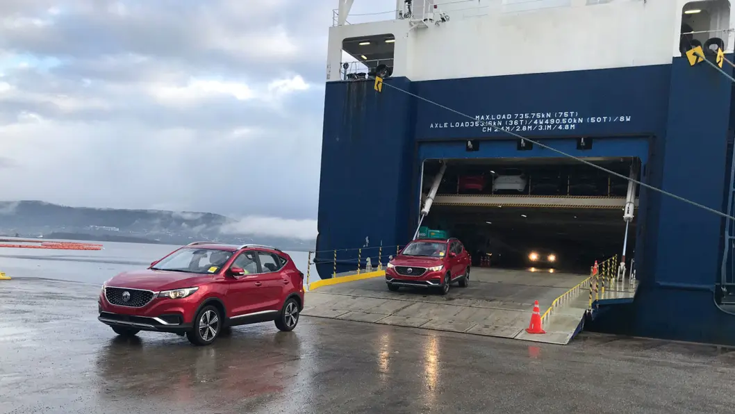 TIDSRIKTIG: MG ZS EV tilhører den raskest voksende bilkategorien – små/kompakte SUV-er. Bilen er designet i England, men bygget i Kina. Foto: Norwegian Mobility Group TIDSRIKTIG: MG ZS EV tilhører den raskest voksende bilkategorien – små/kompakte SUV-er. Bilen er designet i England, men bygget i Kina. Foto: Norwegian Mobility Group