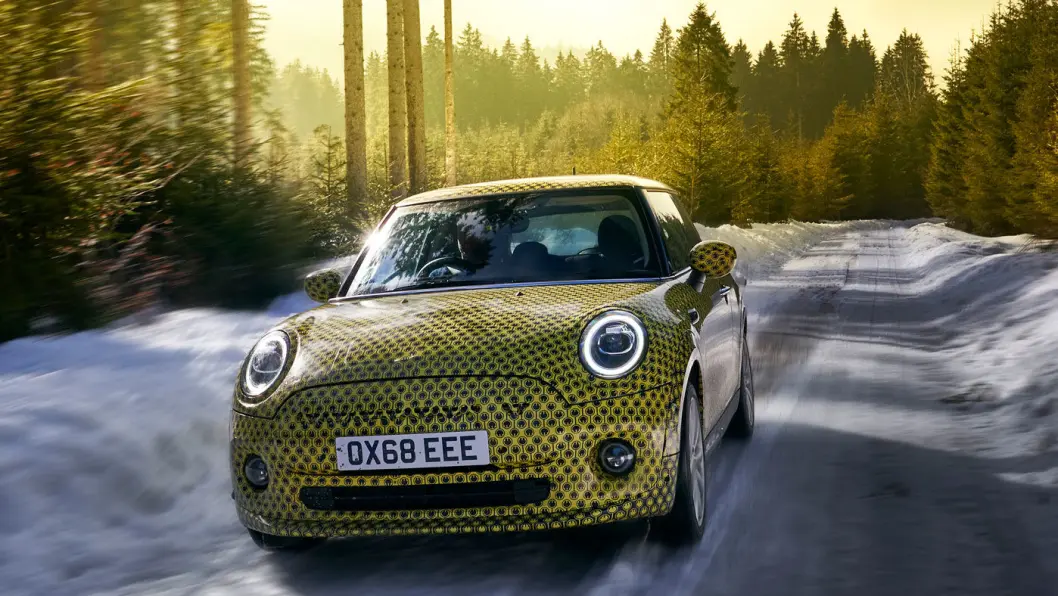 MINI COOPER SE: Batteri: 32,6 kWt. Rekkevidde 230 km. Pris fra ca. 275.000 kroner. 4WD: Nei. Tilhengerfeste: Nei. MINI COOPER SE: Batteri: 32,6 kWt. Rekkevidde 230 km. Pris fra ca. 275.000 kroner. 4WD: Nei. Tilhengerfeste: Nei.