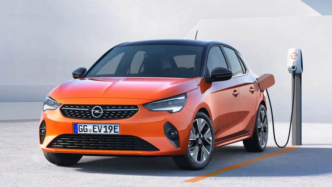 OPEL CORSA E: Batteri: 50 kWt. Rekkevidde 330 km. Pris fra ca. 260.000 kroner. 4WD: Nei. Tilhengerfeste: Nei. OPEL CORSA E: Batteri: 50 kWt. Rekkevidde 330 km. Pris fra ca. 260.000 kroner. 4WD: Nei. Tilhengerfeste: Nei.