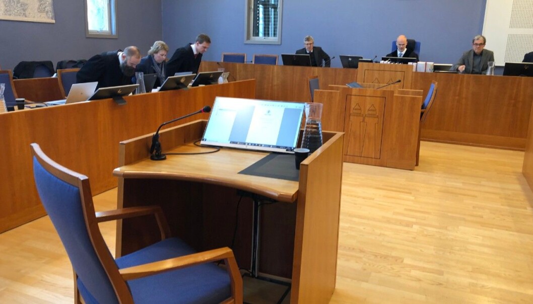MÅ SVARE: Senere denne uka må de tre tiltalte forklare seg i tingretten. Bildet er fra den første straffesaken mot bruktbilselgeren. MÅ SVARE: Senere denne uka må de tre tiltalte forklare seg i tingretten. Bildet er fra den første straffesaken mot bruktbilselgeren.