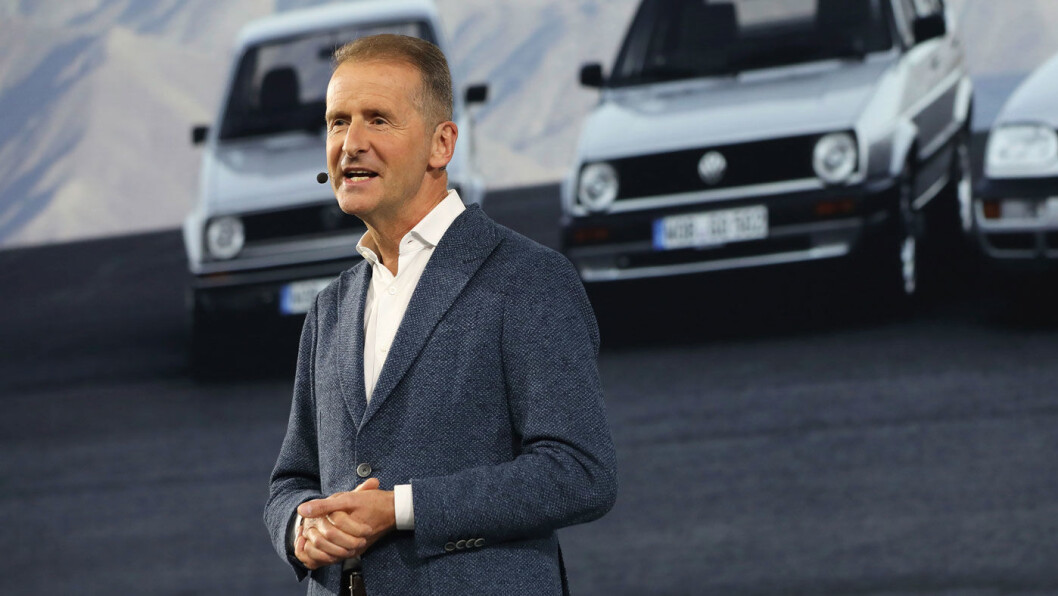 NEIN: Volkswagen og toppsjefen Herbert Diess stanser en milliardutbetaling til tyske dieselbileiere i protest mot motpartens advokathonorarer. Foto: Volkswagen AG NEIN: Volkswagen og toppsjefen Herbert Diess stanser en milliardutbetaling til tyske dieselbileiere i protest mot motpartens advokathonorarer. Foto: Volkswagen AG