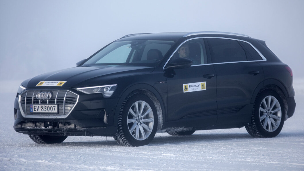 AUDI E-TRON QUATTRO 55: Gikk 341,0 km (oppgitt 385 km), et avvik på 11,43 prosent. Lader fra 8 til 80 prosent på 27 minutter. AUDI E-TRON QUATTRO 55: Gikk 341,0 km (oppgitt 385 km), et avvik på 11,43 prosent. Lader fra 8 til 80 prosent på 27 minutter. 