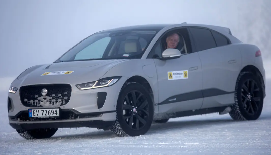 <span class="font-weight-bold" data-lab-font_weight_desktop="font-weight-bold">JAGUAR I-PACE:</span> SUV-en er Jaguars første helelektriske bil. <span class="font-weight-bold" data-lab-font_weight_desktop="font-weight-bold">JAGUAR I-PACE:</span> SUV-en er Jaguars første helelektriske bil.