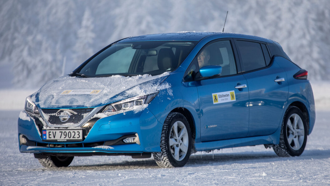 NISSAN LEAF 40 KWT: Gikk 208,9 km (oppgitt 270 km), et avvik på 22,63 prosent. Lader fra 9 til 79 prosent på 40 minutter. NISSAN LEAF 40 KWT: Gikk 208,9 km (oppgitt 270 km), et avvik på 22,63 prosent. Lader fra 9 til 79 prosent på 40 minutter.