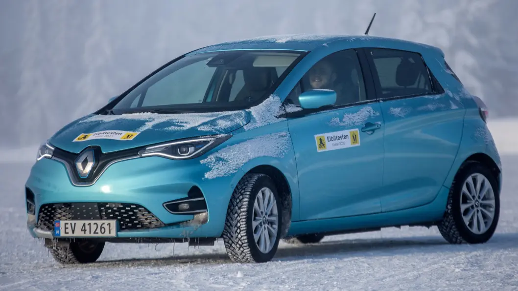 HOLDER SEG: Et kraftigere batteri har gitt Renault Zoe bedre rekkevidde. Foto: Tomm W. Christiansen HOLDER SEG: Et kraftigere batteri har gitt Renault Zoe bedre rekkevidde. Foto: Tomm W. Christiansen