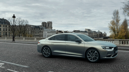 Ladbar fransk luksus har Lexus og Jaguar i siktet