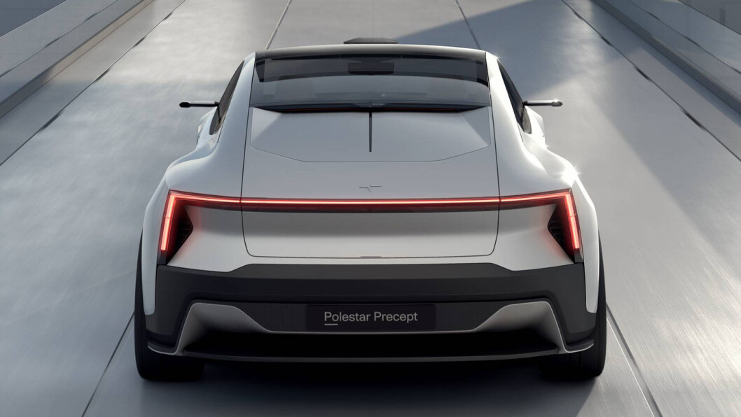AERODYNAMISK: Polestar Precept er designet for lav luftmotstand. Fronten minner oss en anelse om Citroëns siste storbil, C6. AERODYNAMISK: Polestar Precept er designet for lav luftmotstand. Fronten minner oss en anelse om Citroëns siste storbil, C6.