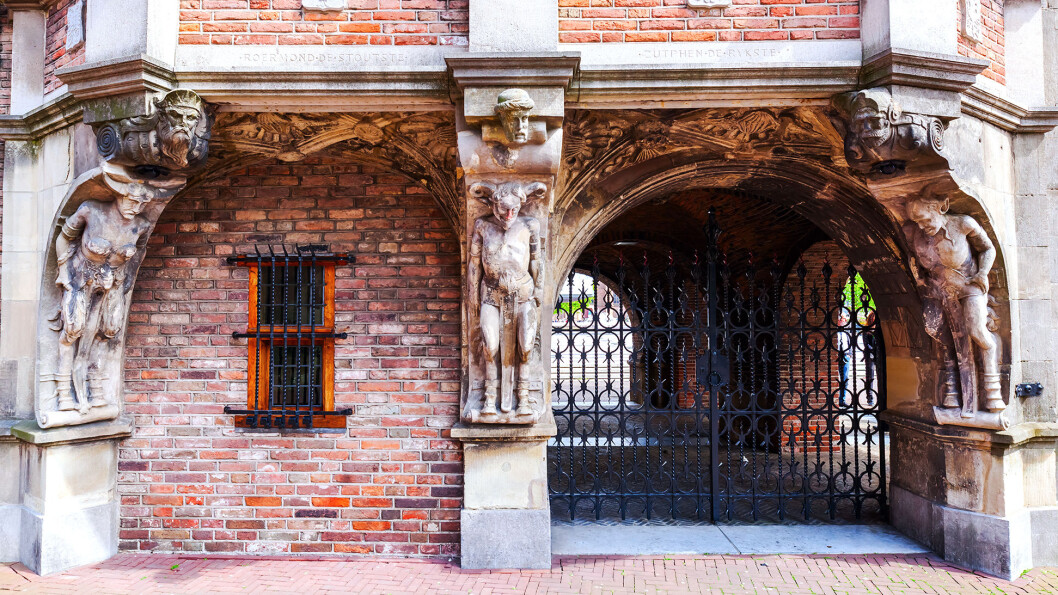 DJEVELHUSET: Arnhem fikk bystatus i 1233.Dokumentet oppbevares i Duivelshuis som nå er del av rådhuset. DJEVELHUSET: Arnhem fikk bystatus i 1233.Dokumentet oppbevares i Duivelshuis som nå er del av rådhuset.