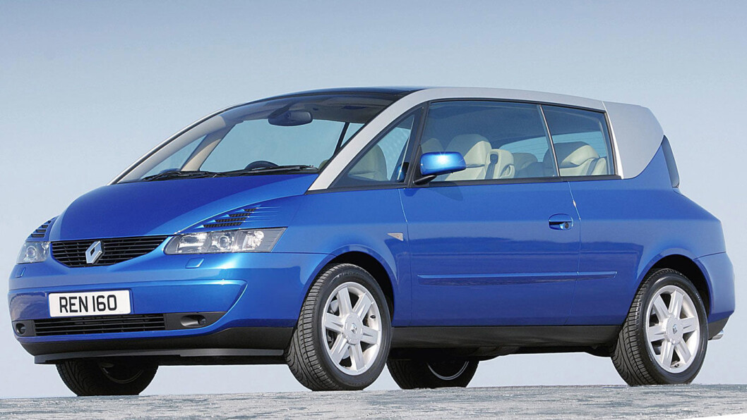GJORT DET FØR: DS-designsjefen Thierry Metroz har tenkt annerledes tidligere: Han var i 1999 ansvarlig for denne 2-dørs flerbruksbilen, Renault Avantime, en såkalt «coupéspace», som utrolig nok kom i produksjon. GJORT DET FØR: DS-designsjefen Thierry Metroz har tenkt annerledes tidligere: Han var i 1999 ansvarlig for denne 2-dørs flerbruksbilen, Renault Avantime, en såkalt «coupéspace», som utrolig nok kom i produksjon.