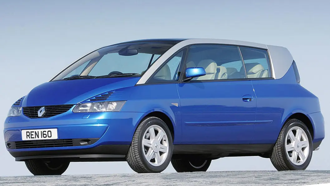 GJORT DET FØR: DS-designsjefen Thierry Metroz har tenkt annerledes tidligere: Han var i 1999 ansvarlig for denne 2-dørs flerbruksbilen, Renault Avantime, en såkalt «coupéspace», som utrolig nok kom i produksjon. GJORT DET FØR: DS-designsjefen Thierry Metroz har tenkt annerledes tidligere: Han var i 1999 ansvarlig for denne 2-dørs flerbruksbilen, Renault Avantime, en såkalt «coupéspace», som utrolig nok kom i produksjon.