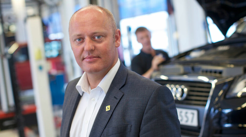 TOMMEL OPP: NAF-sjef Stig Skjøstad sier det er et etterslep på flere tusen personer som skal ha kjøretimer og ta lappen etter to måneders koronapause. Foto: NAF